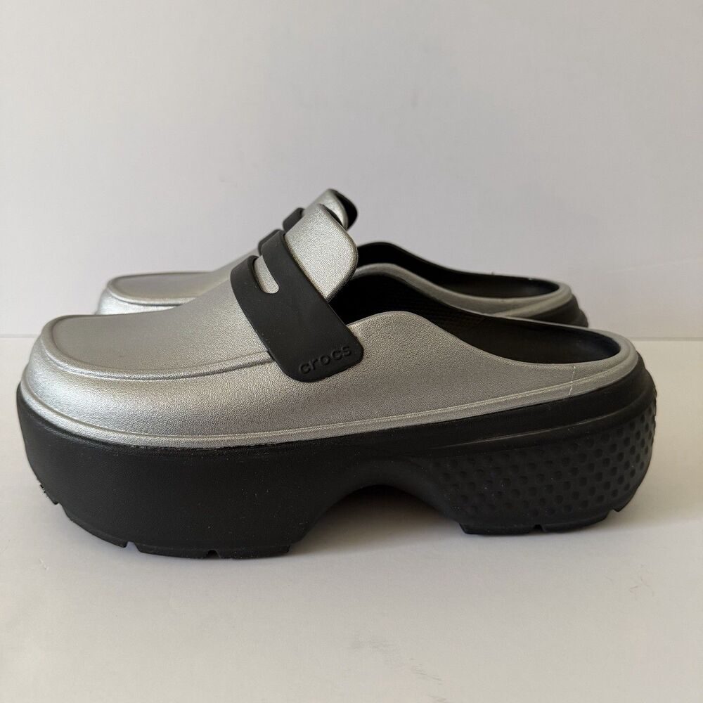 Crocs Stomp Metallic Loafers Women 11 Silver Black Platform Clogs Mules